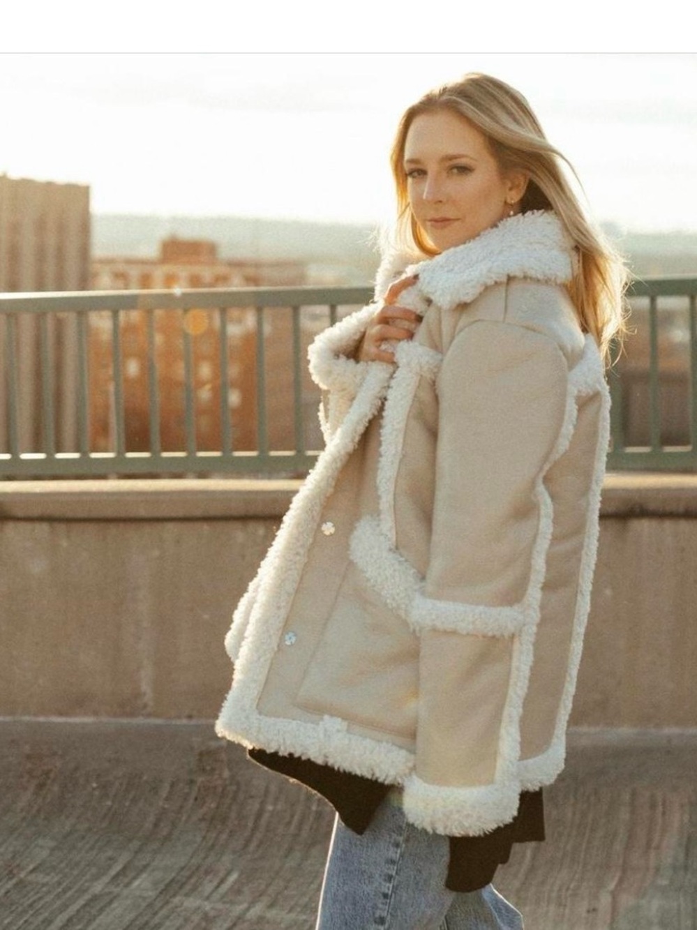 Urban Outfitters Women's Cream Shearling-Trim Coat - M